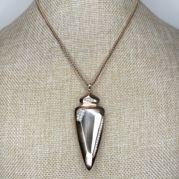 Kendra Scott Staley Arrowhead Pendant Rose Gold Necklace With Crystal Accents - Picture 1 of 13